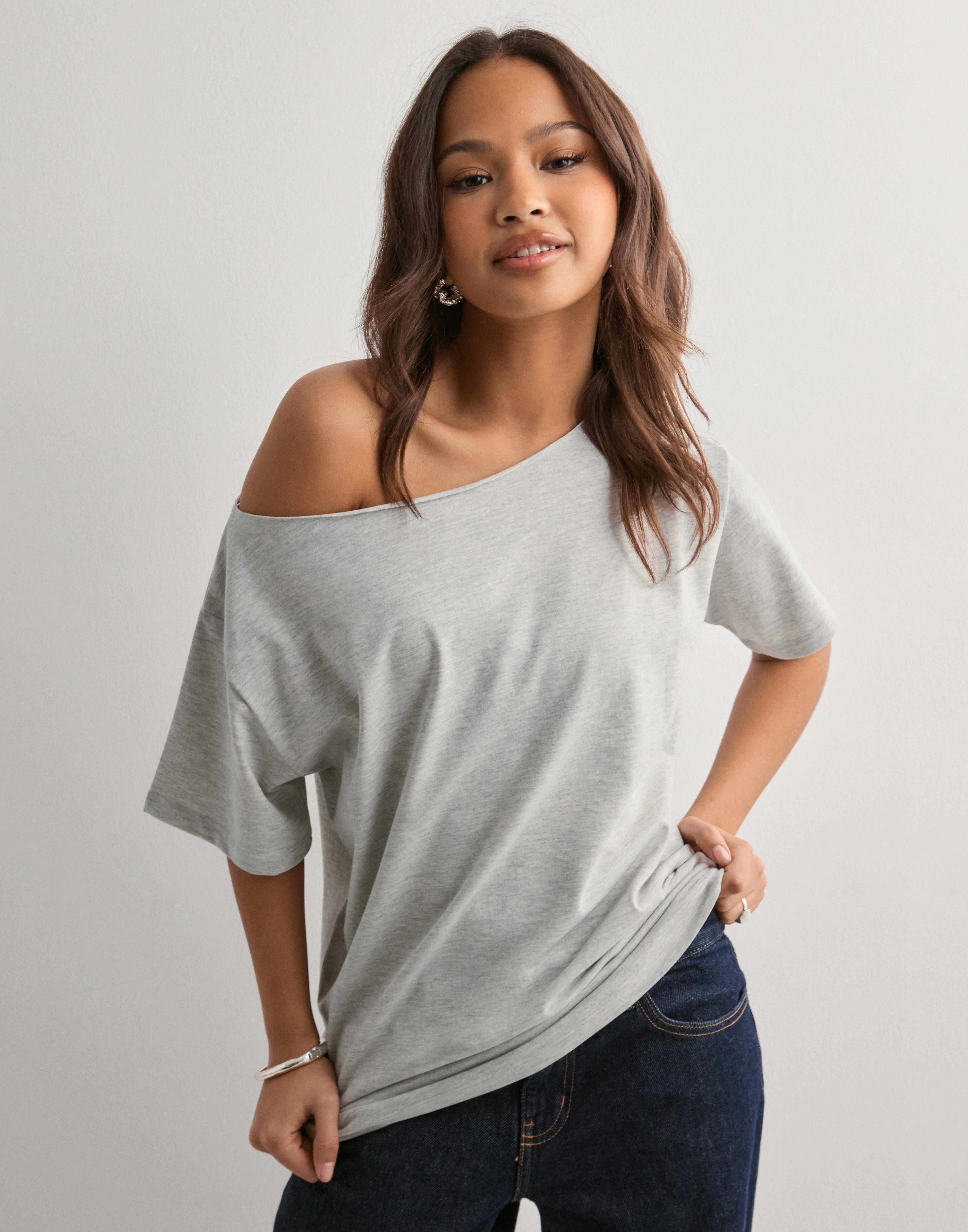 Off Shoulder Tops for Women | Trendy Styles at Nelly Off Shoulder Tops for Women | Trendy Styles at Nelly