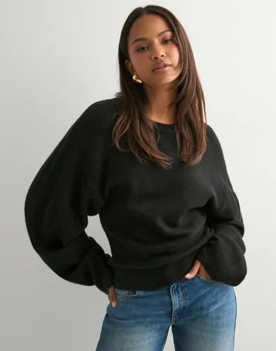 Nelly - Sort - Tight Waist Knit Sweater