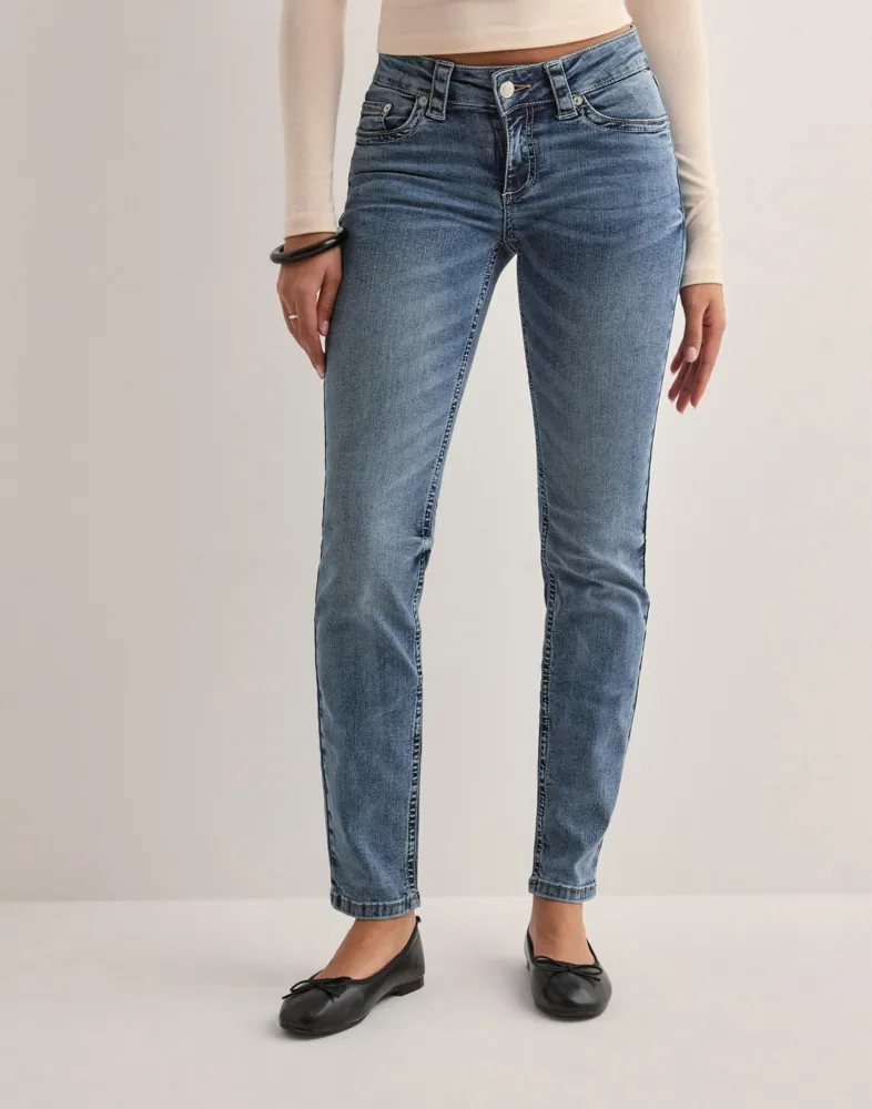 Nelly Low Waist Slim Jeans dam – bild 2