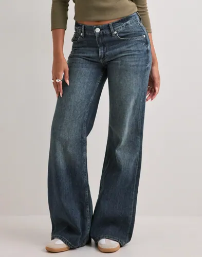 Nelly - Blå - Loose Flare Jeans