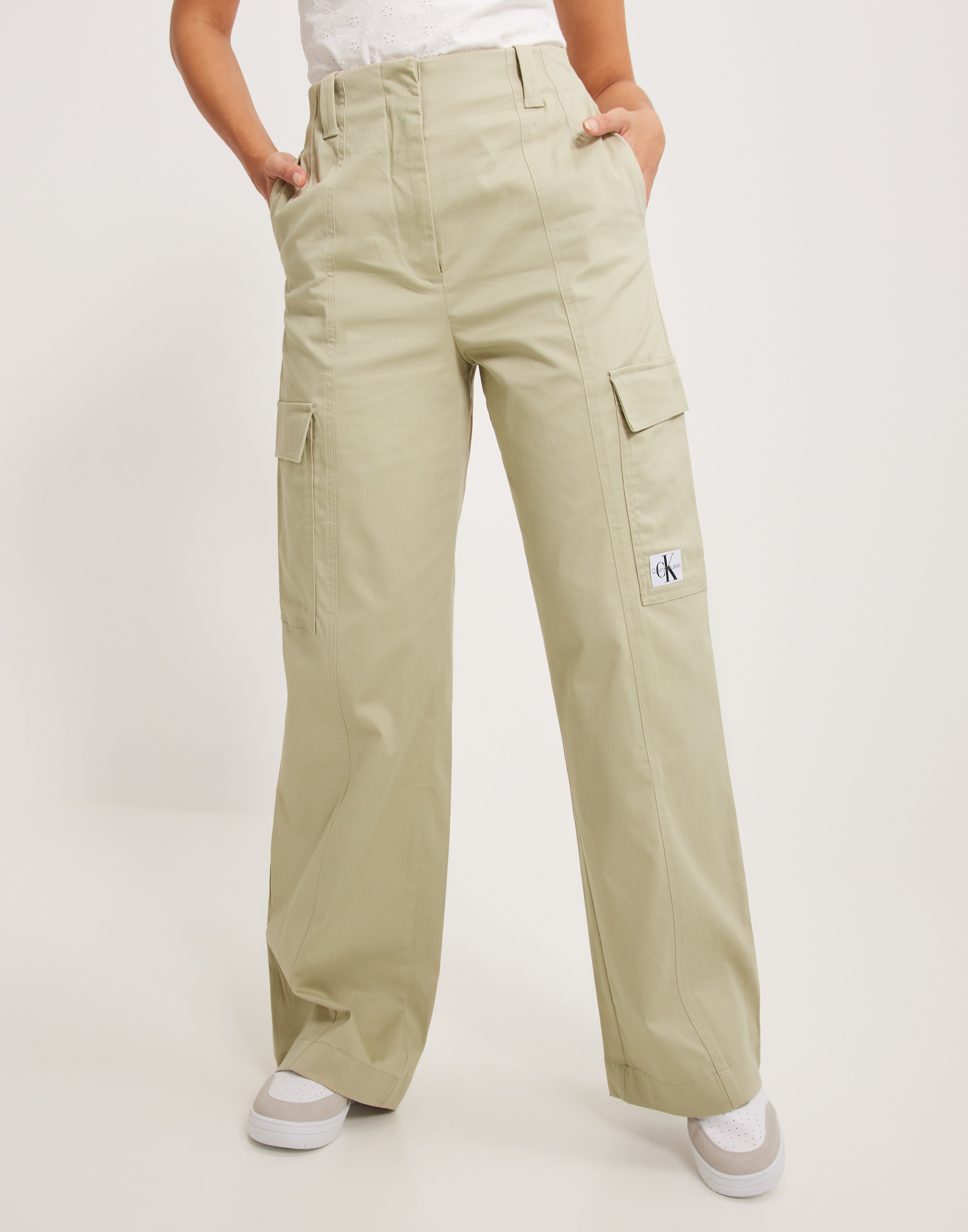 BADGE HR STRAIGHT LEG PANTS