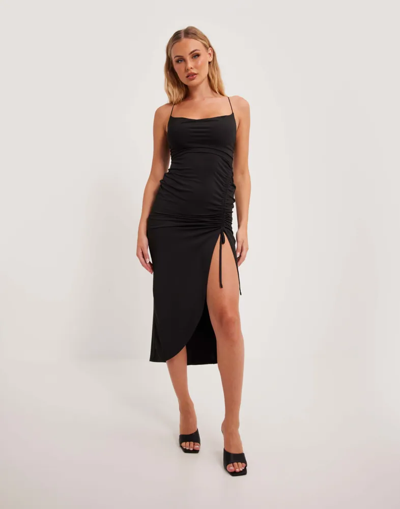 black long sleeve mini sweater dress Sweetheart Neck – Ribbed Knit Bodycon | Mable xxJune2026savers Size:US 10.5-11 / UK 10 Style with your favorite Salome | Black Twisted