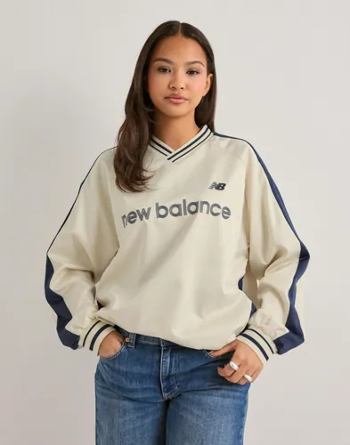New Balance - Beige - Satin Woven Pullover