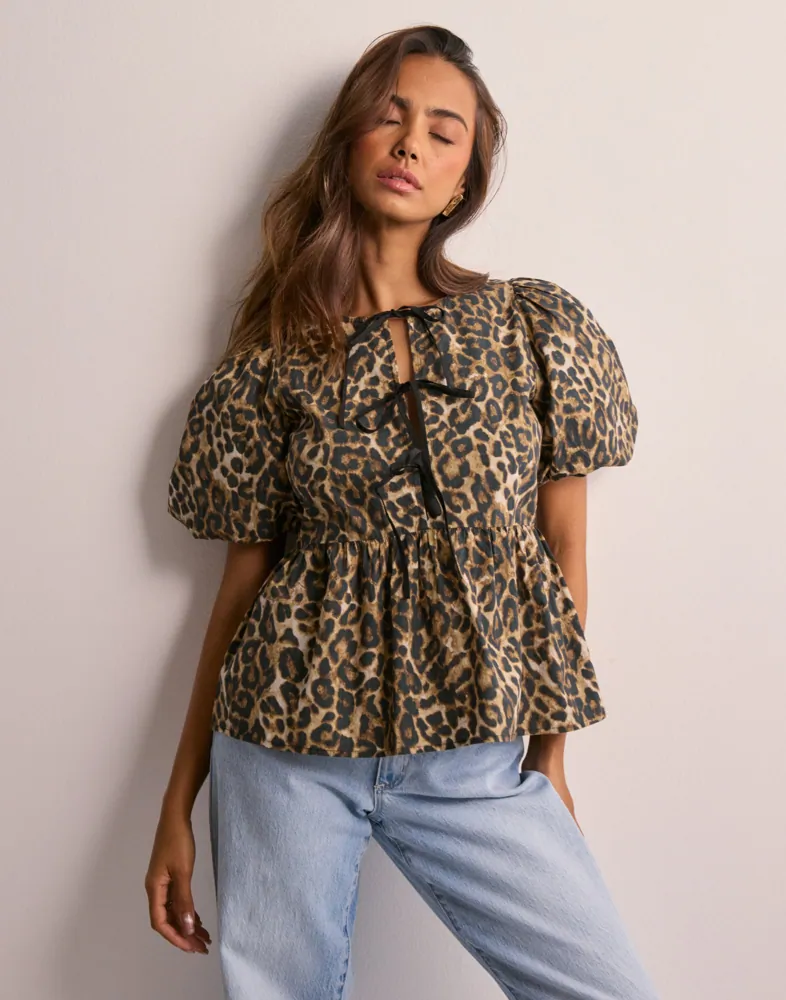 Buy Nelly Bow Puff Sleeve Blouse Leo