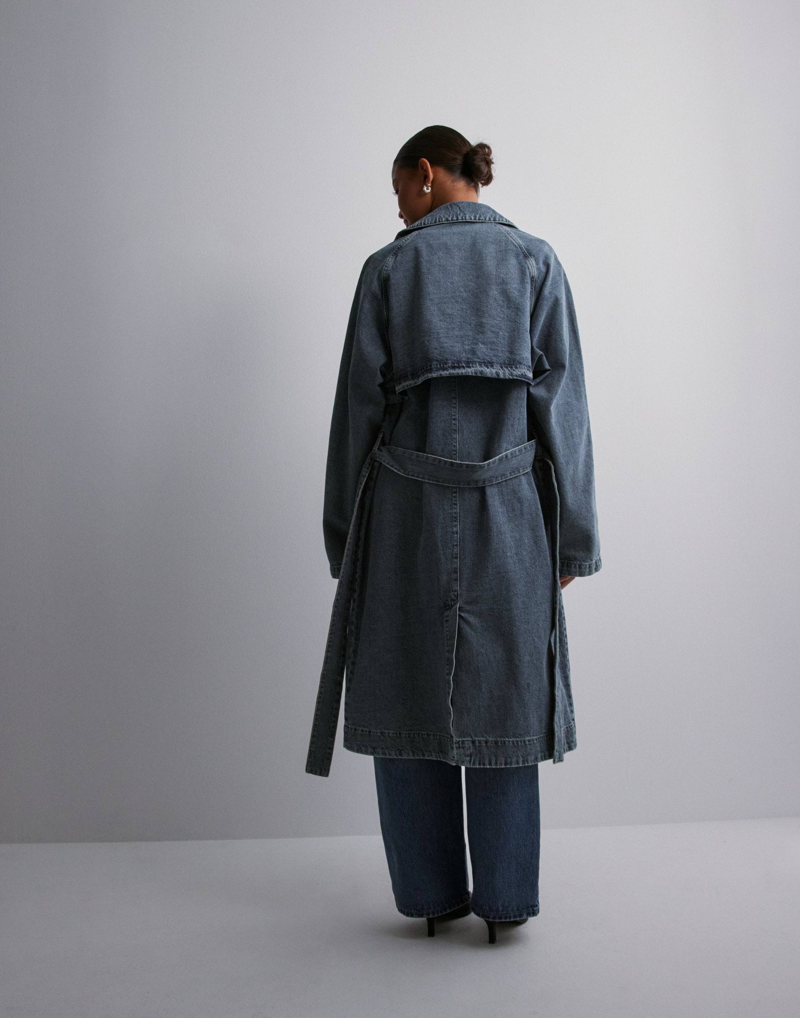 JXCHOICE DENIM L/S TRENCHCOAT DK DN