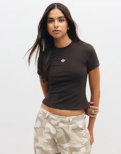 Adidas Originals Ess Pes Ss t-shirts dam – bild 3