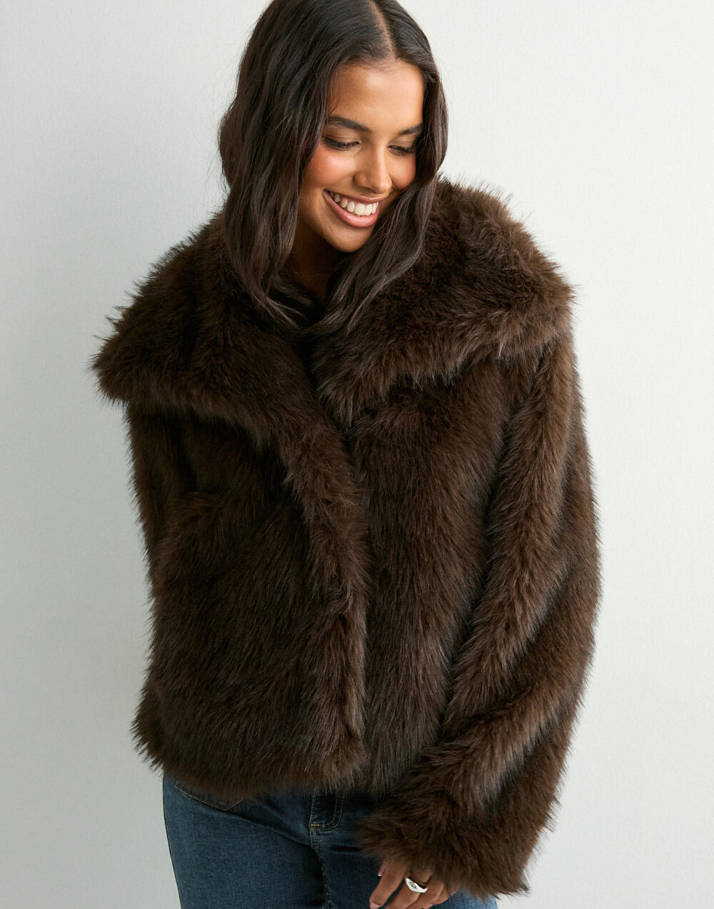 Buy Only ONLDAWN LIFE FAUX FUR JACKET CC OTW - Chocolate Torte