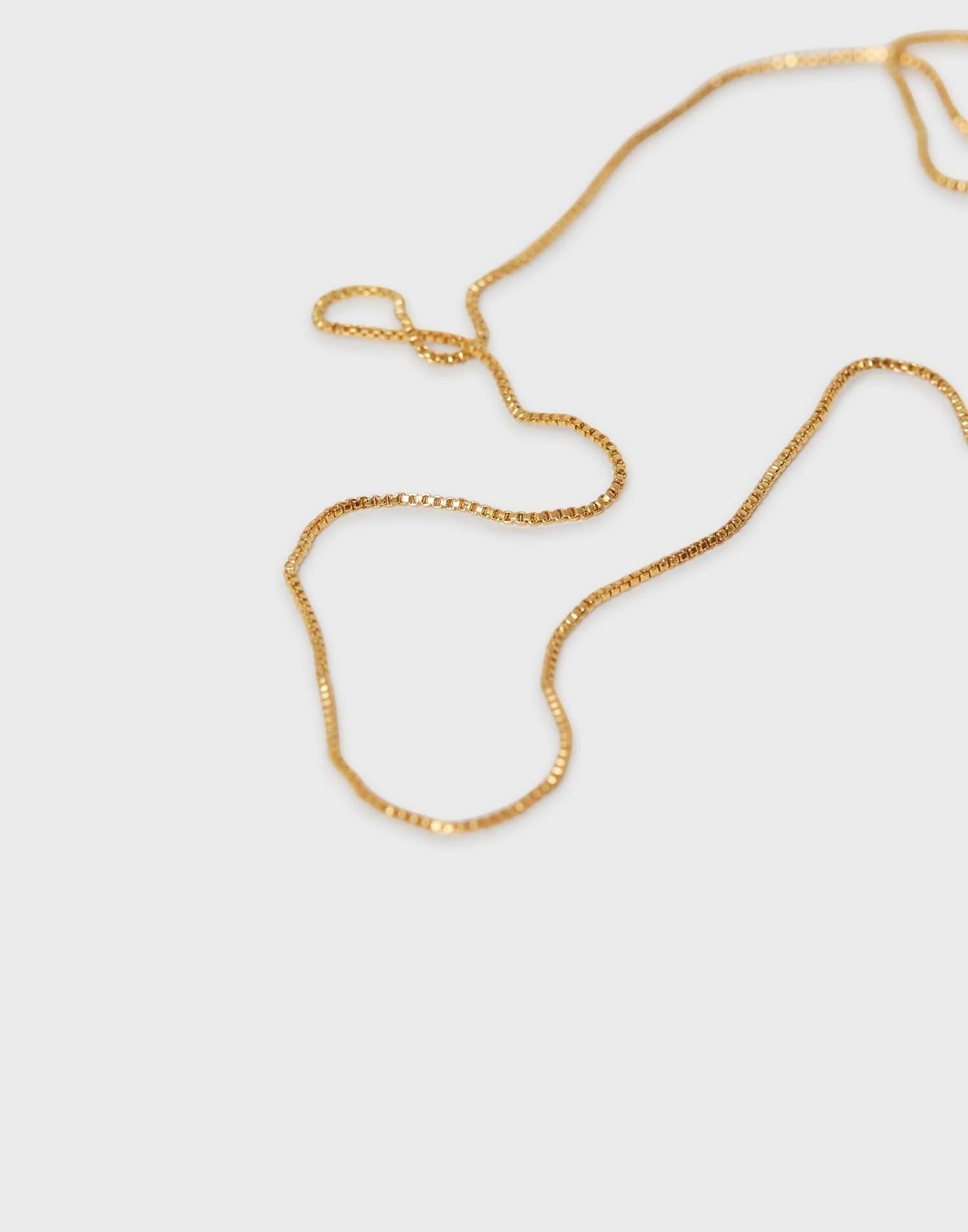 Minimalistic Box Chain Necklace