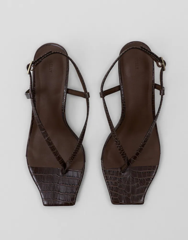 Form Play Thong Heel