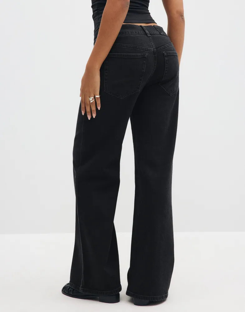 Loose Flare Jeans