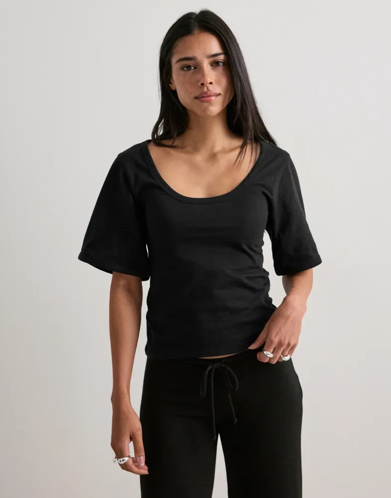 batwing sleeve tee