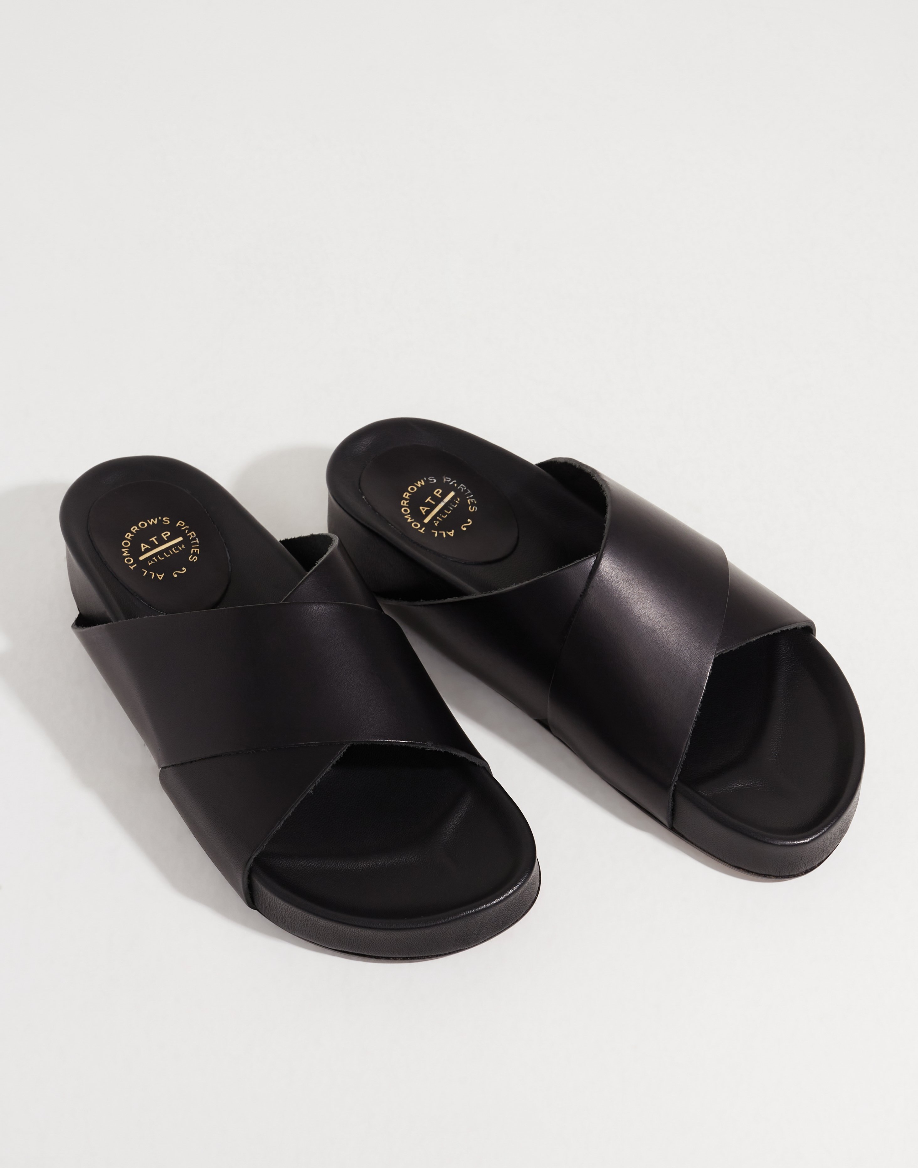 ATP ATELIER - Svart - Urbino Leather Everyday Sandals