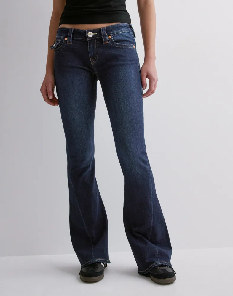 Köp True Religion JOEY LOW RISE FLARE - *NY*MUDDY WATERS | Nelly.com