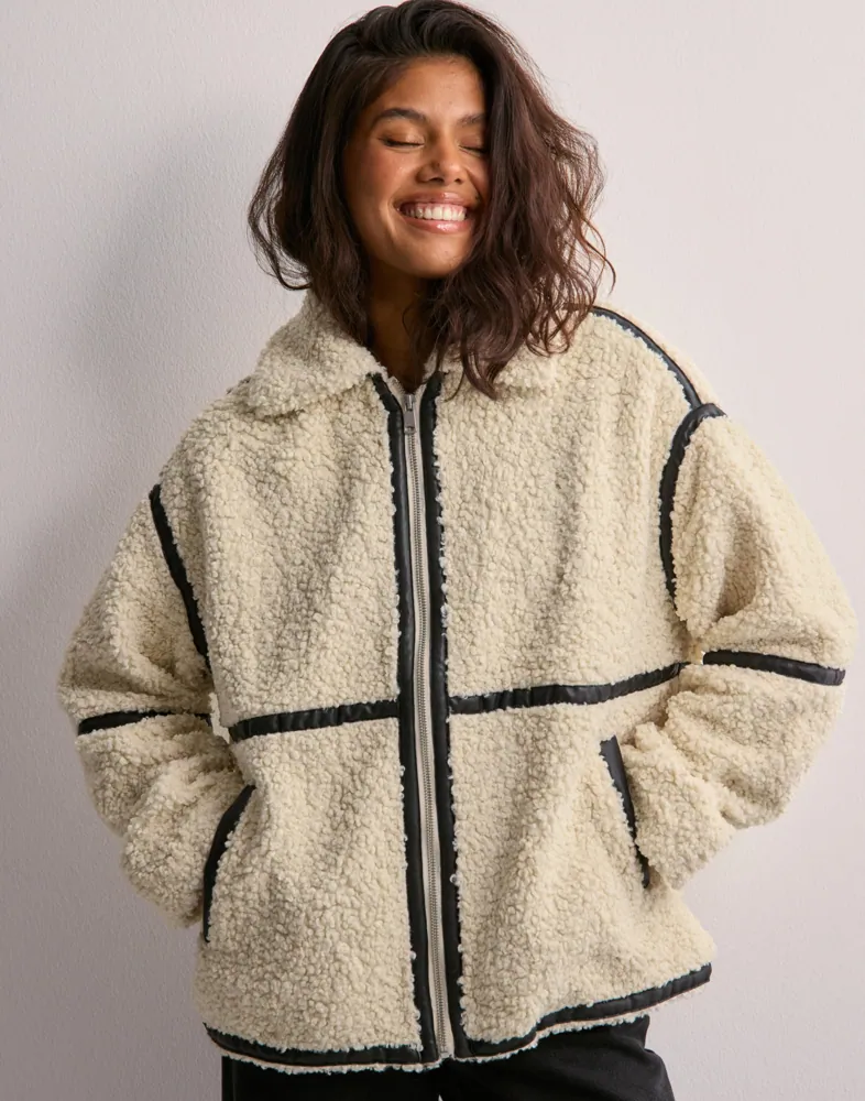 Buy Only ONLPARIS TEDDY JACKET LIFE OTW CC - TKLF | Nelly.com