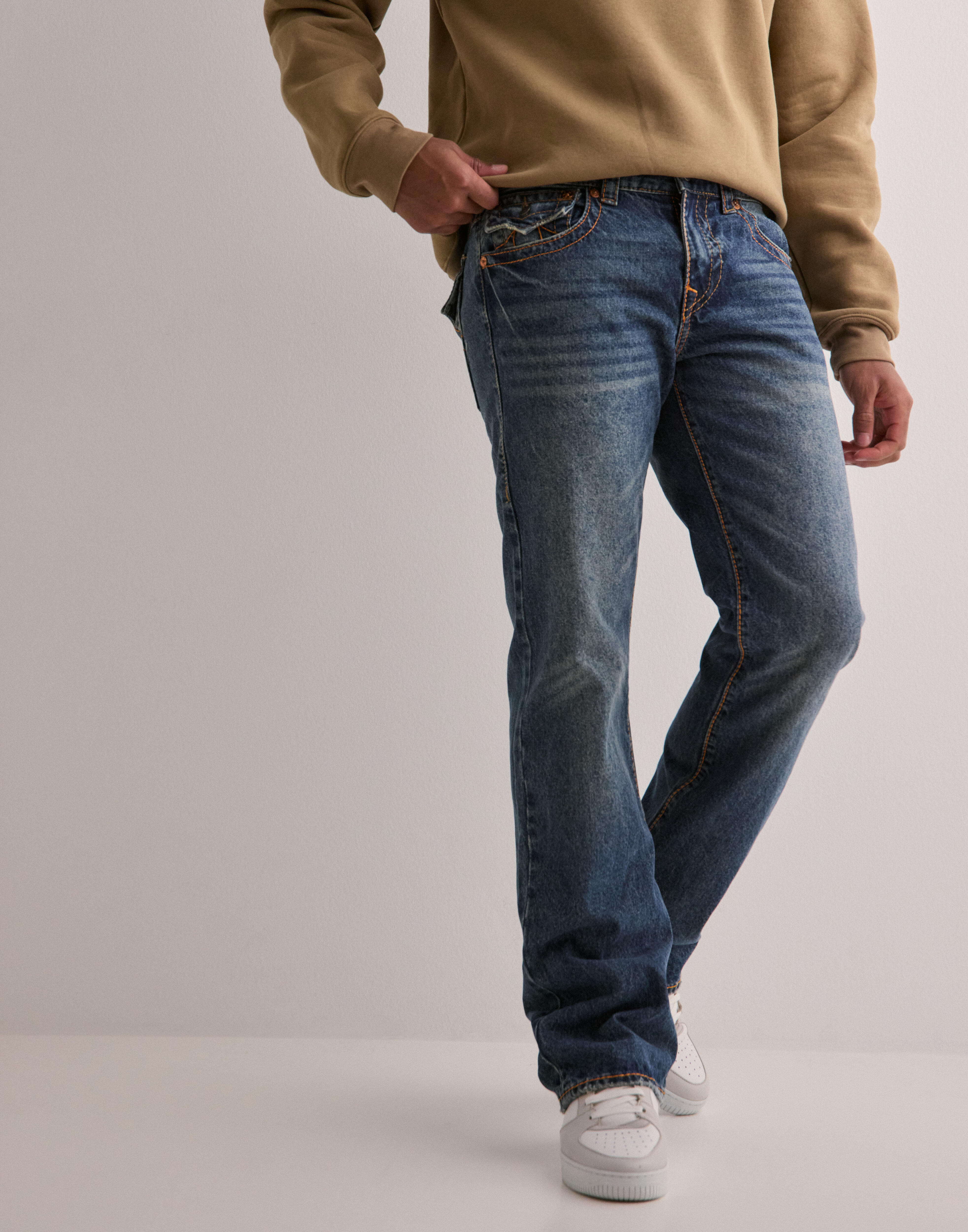 BILLY BIG T BOOTCUT JEAN - GREENWICH AVE DARK WASH | True