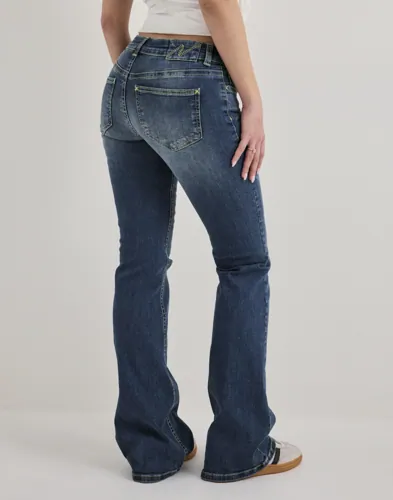 Nelly - - Super Low Waist Bootcut Jeans 1
