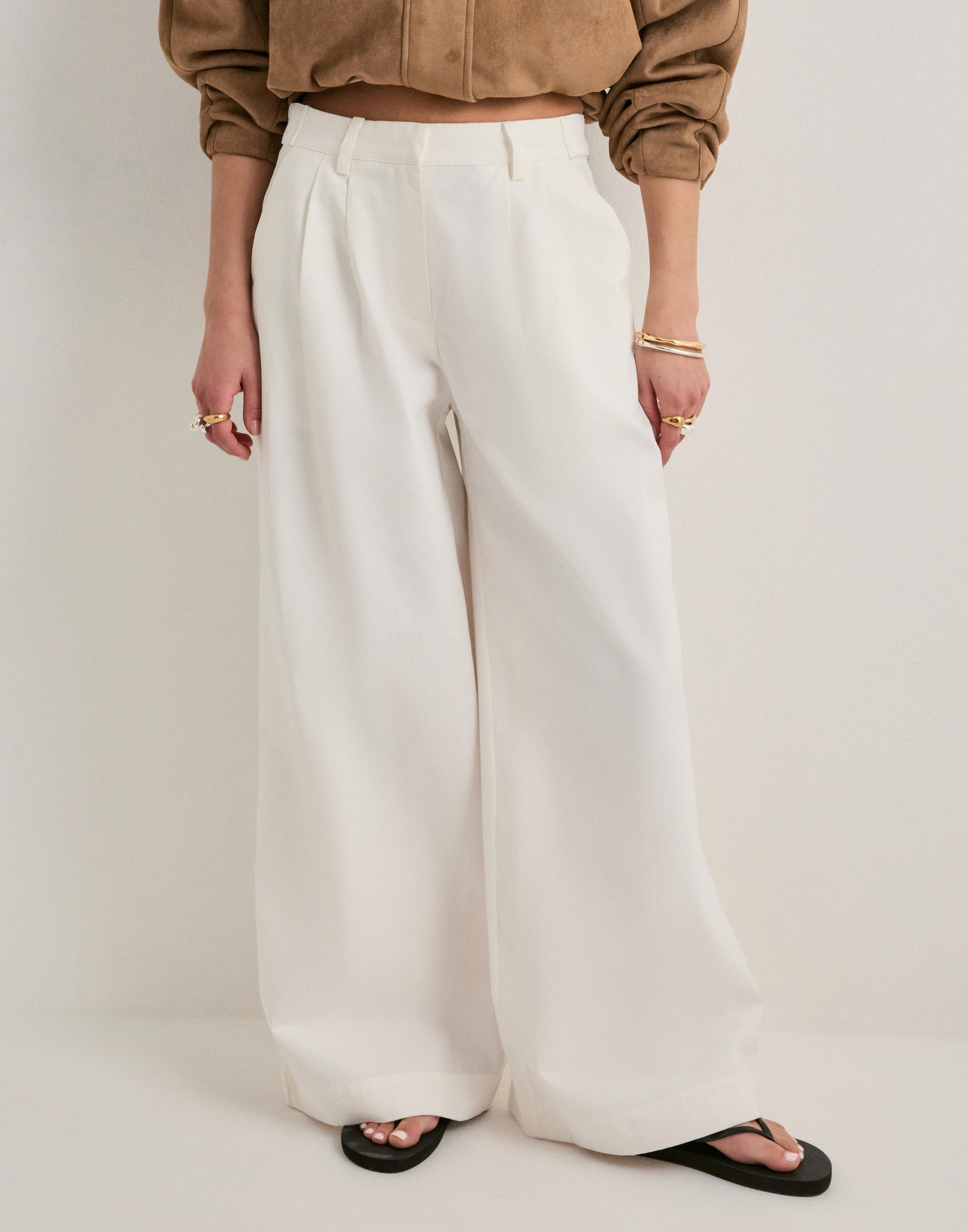 Buy Nelly Relaxed Strap Pants - White | Nelly.com