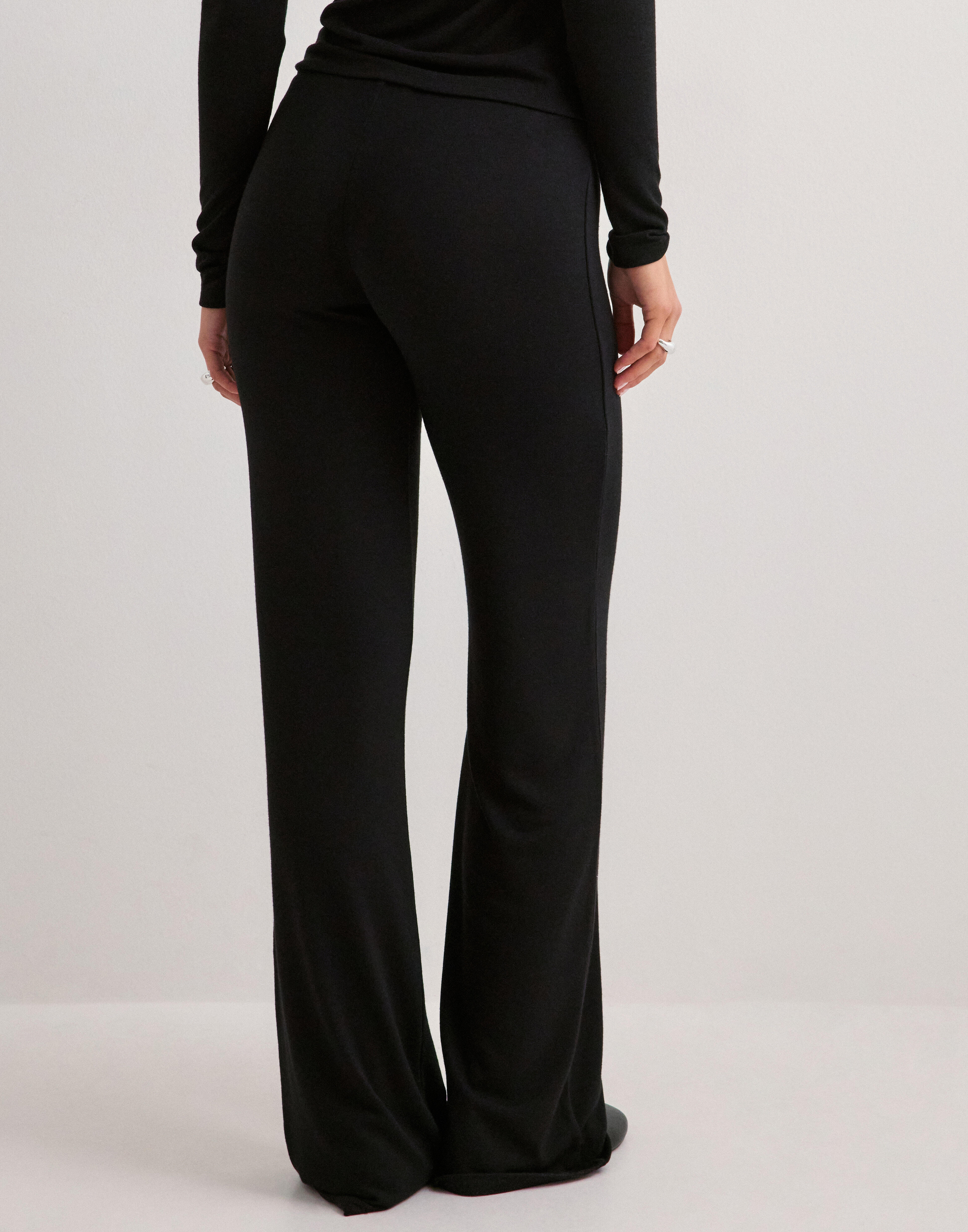Buy Noisy May NMSOLINE HW VINYL PANTS - Black | Nelly.com