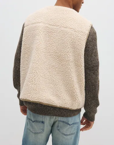 LEVIS ® Seacliff Sherpa Vest Cream She Västar herr – bild 3