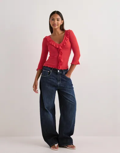 Nelly Half Sleeve Ruffle Top toppar dam – bild 2