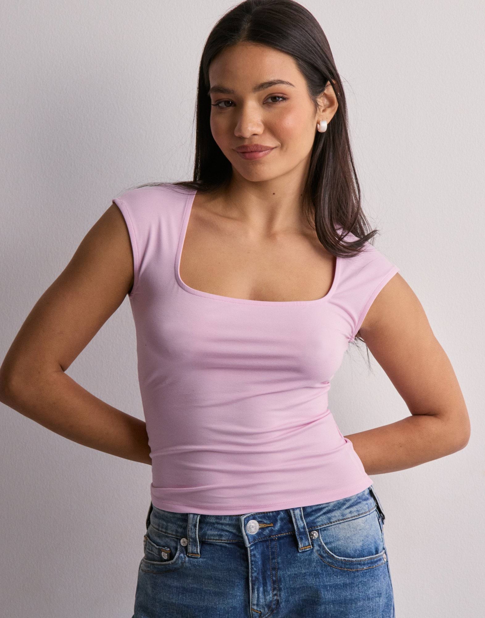 Köp Gina Tricot Soft touch square tight top - Pink Lady | Nelly.com