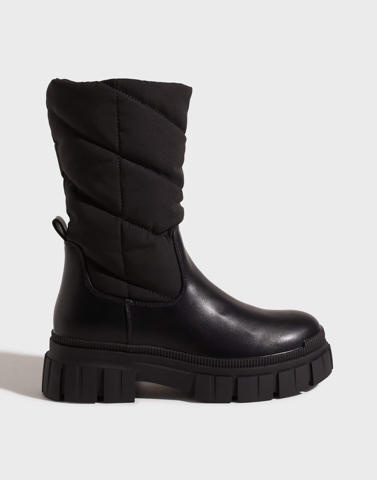 PCJULIE MID HIGH PADDED BOOT