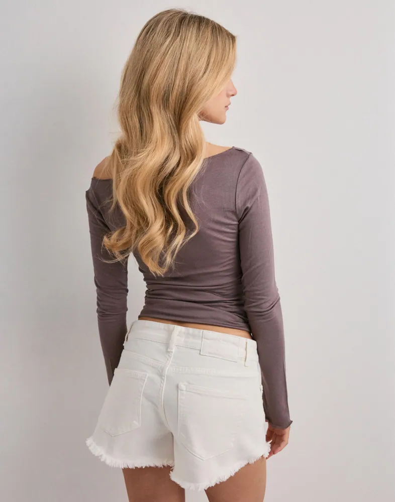 Nelly Colored Fringe Jeans Shorts dam – bild 3