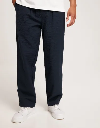 Blå seersuckerbyxor från Jack & Jones med resår och dragsko i midjan