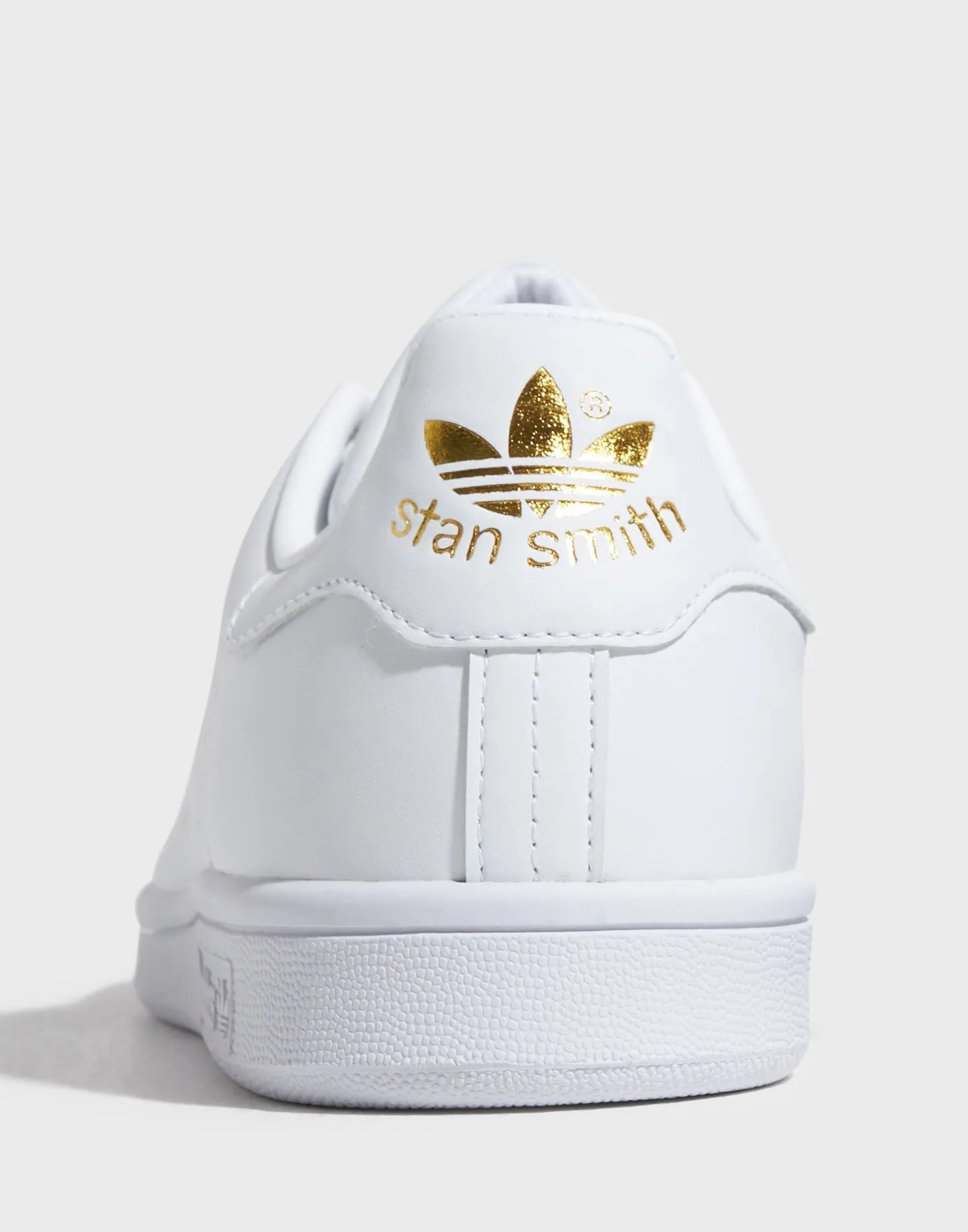 STAN SMITH