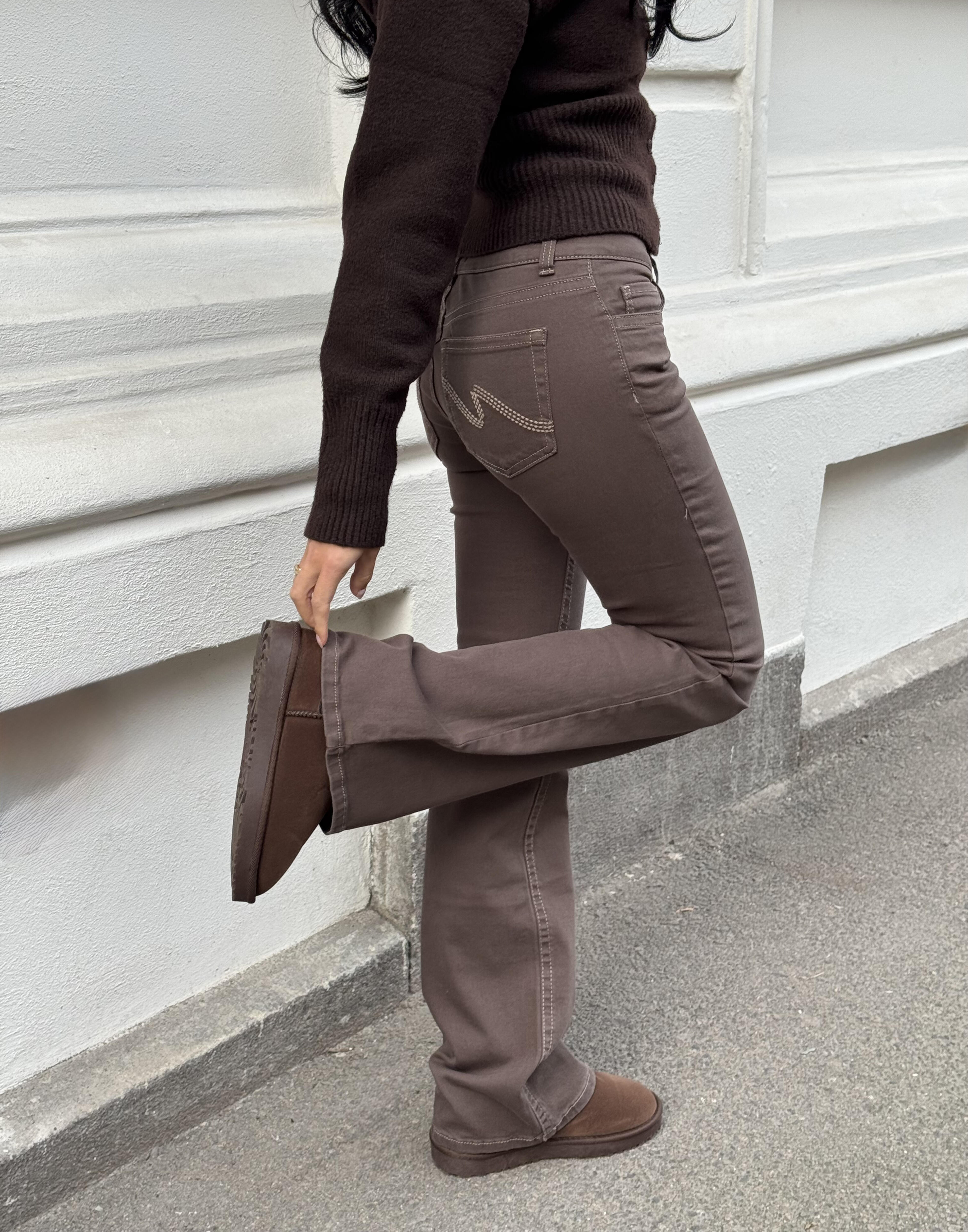Low waist bootcut jeans
