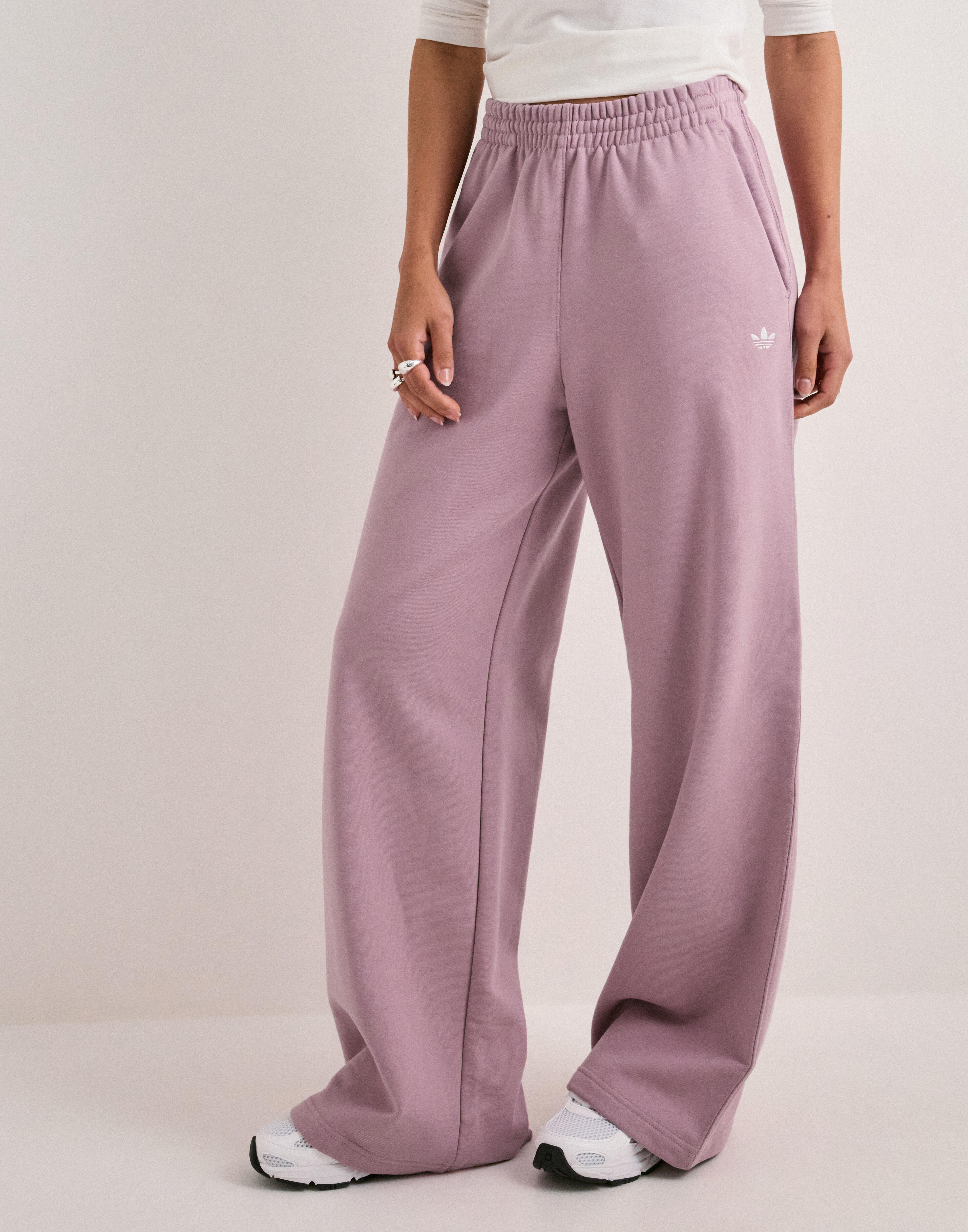 Ess Fl Wl Pants — byxor med fickor från Nelly