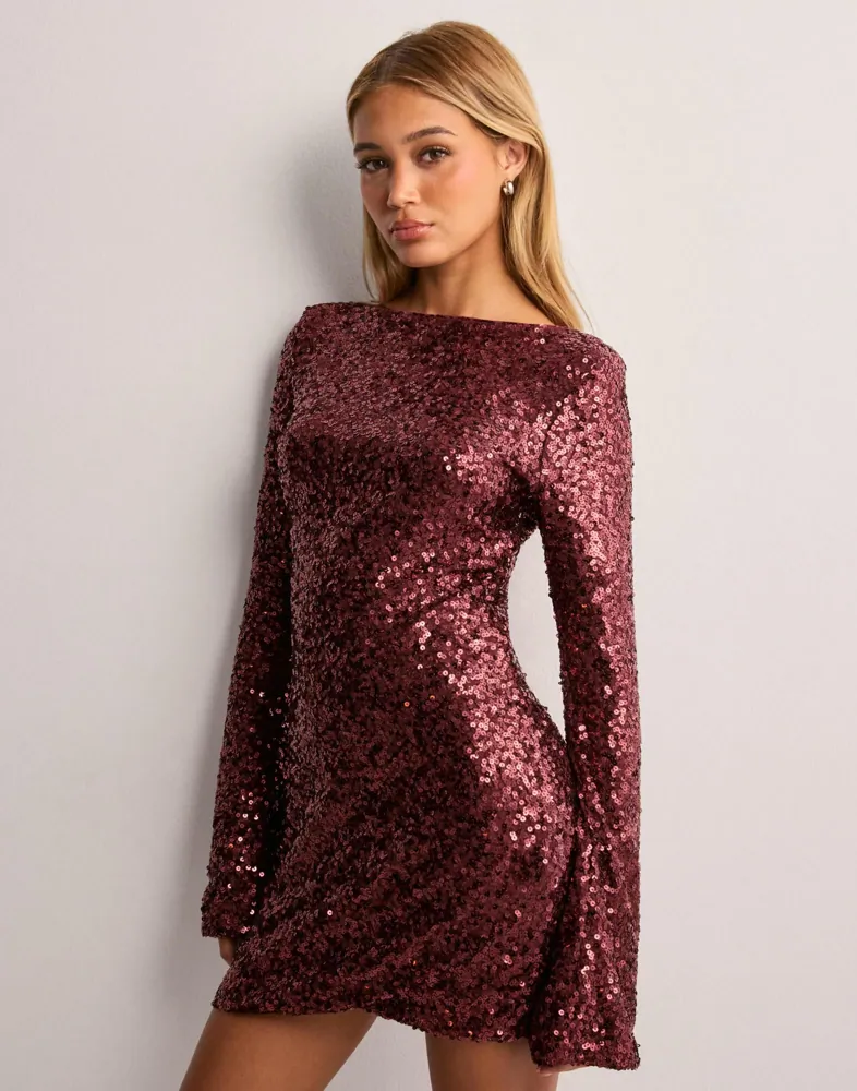 green emerald velvet dress Halter Chic V-Neck Sparkle Prom Dresses Fit and Flare Sleeveless Elegant Evening Gowns main image 1