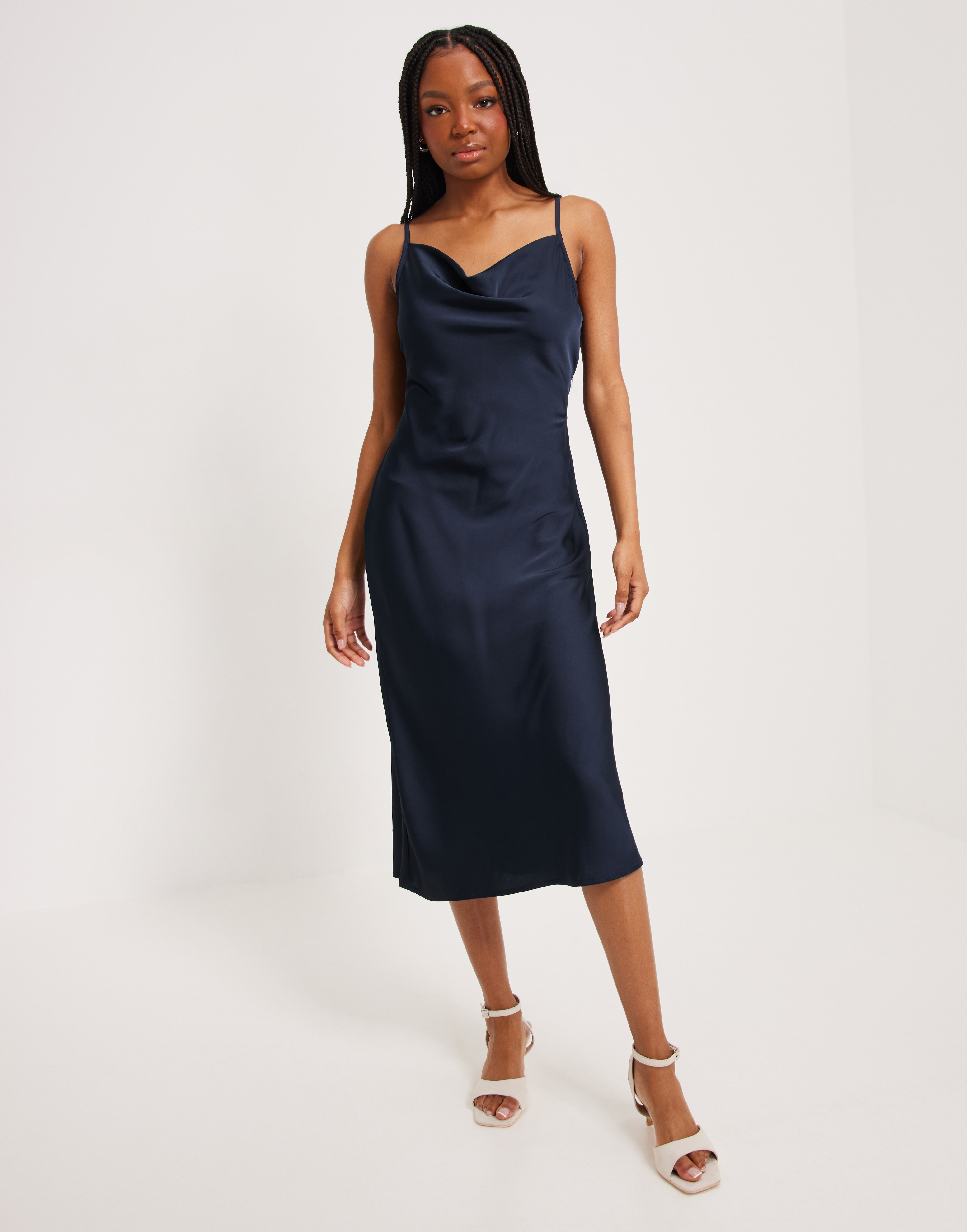 Vienna Ravenna L S Ankle Wrap Dress Fig main image 1