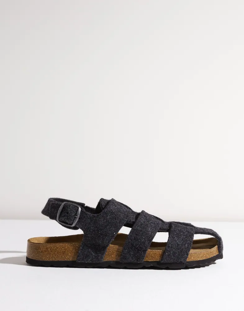 Elias sandal