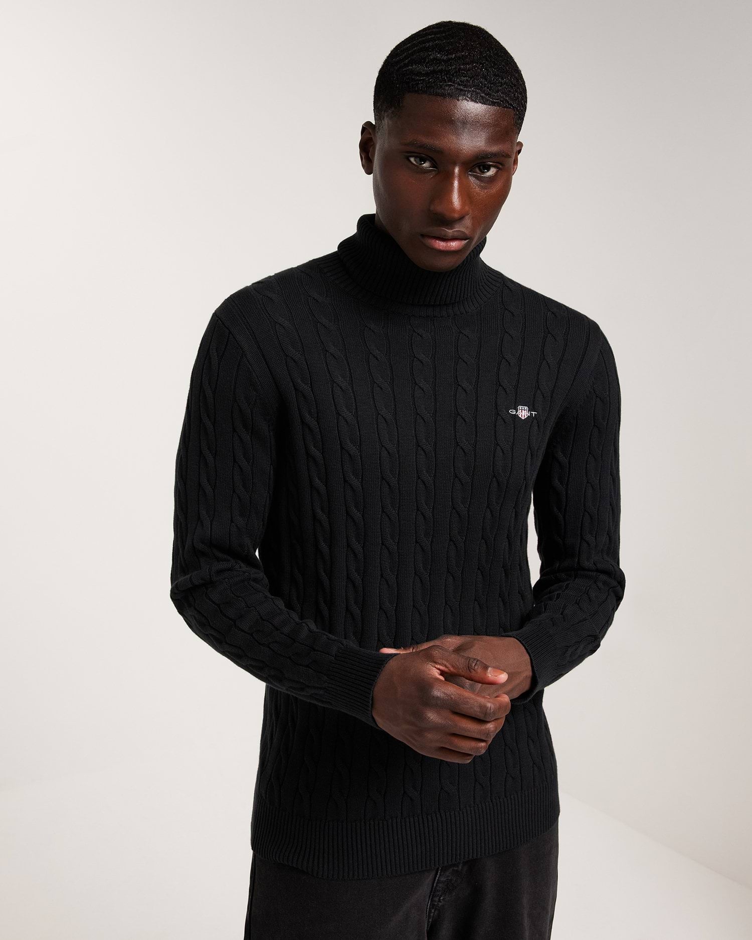 COTTON CABLE TURTLE NECK