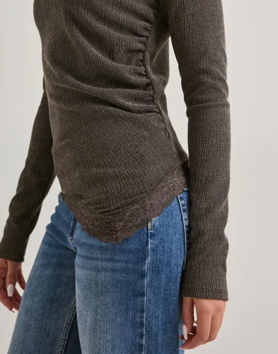 VERO MODA Vmluna Ls Asm Lace Detail Top Jrs E blusar dam – bild 3