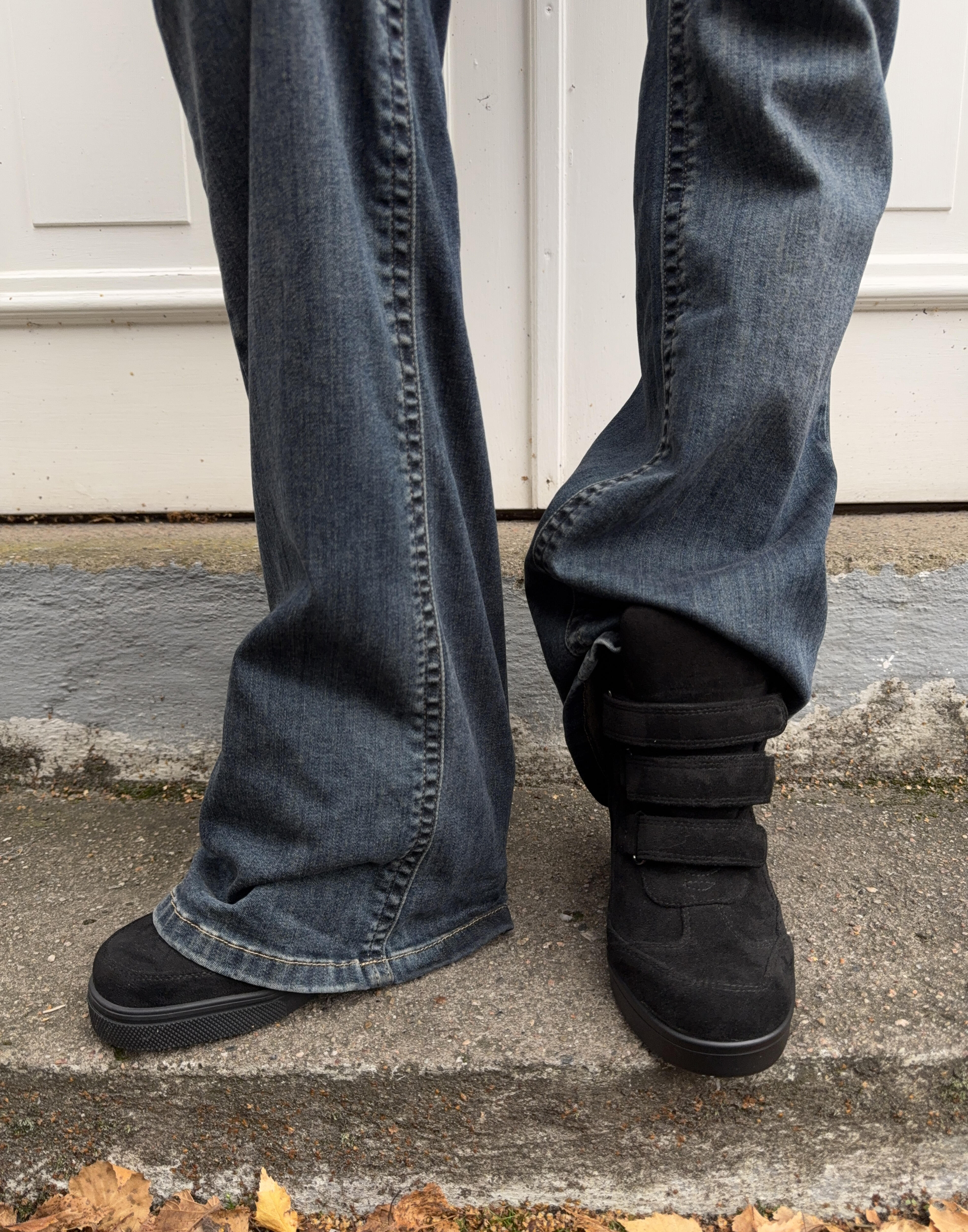 Wedge Velcro Sneaker