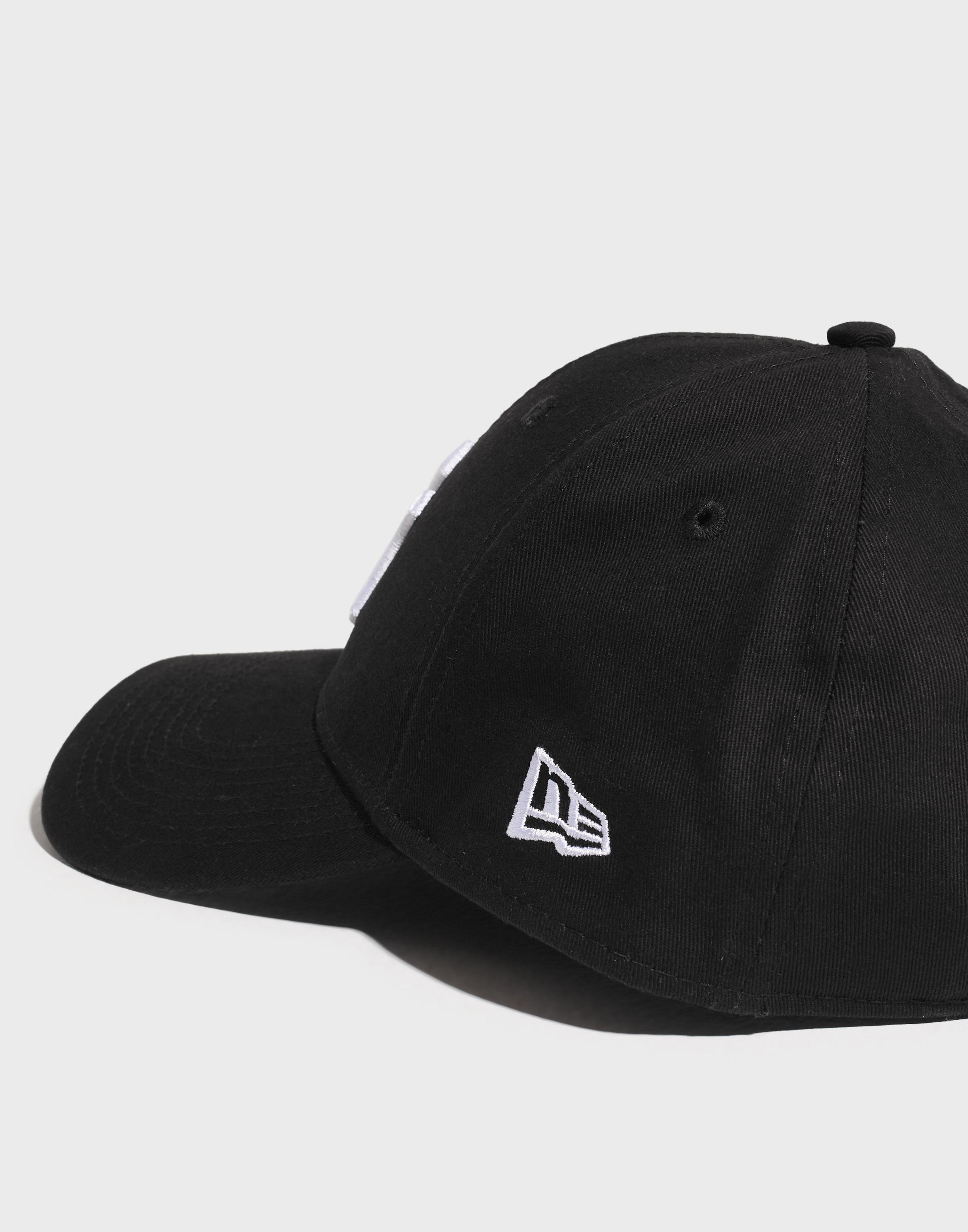 Buy New Era 940 League Basic NEYYAN - Black | Nelly.com