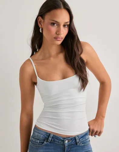 Nelly - Vit - Built In Bra Singlet