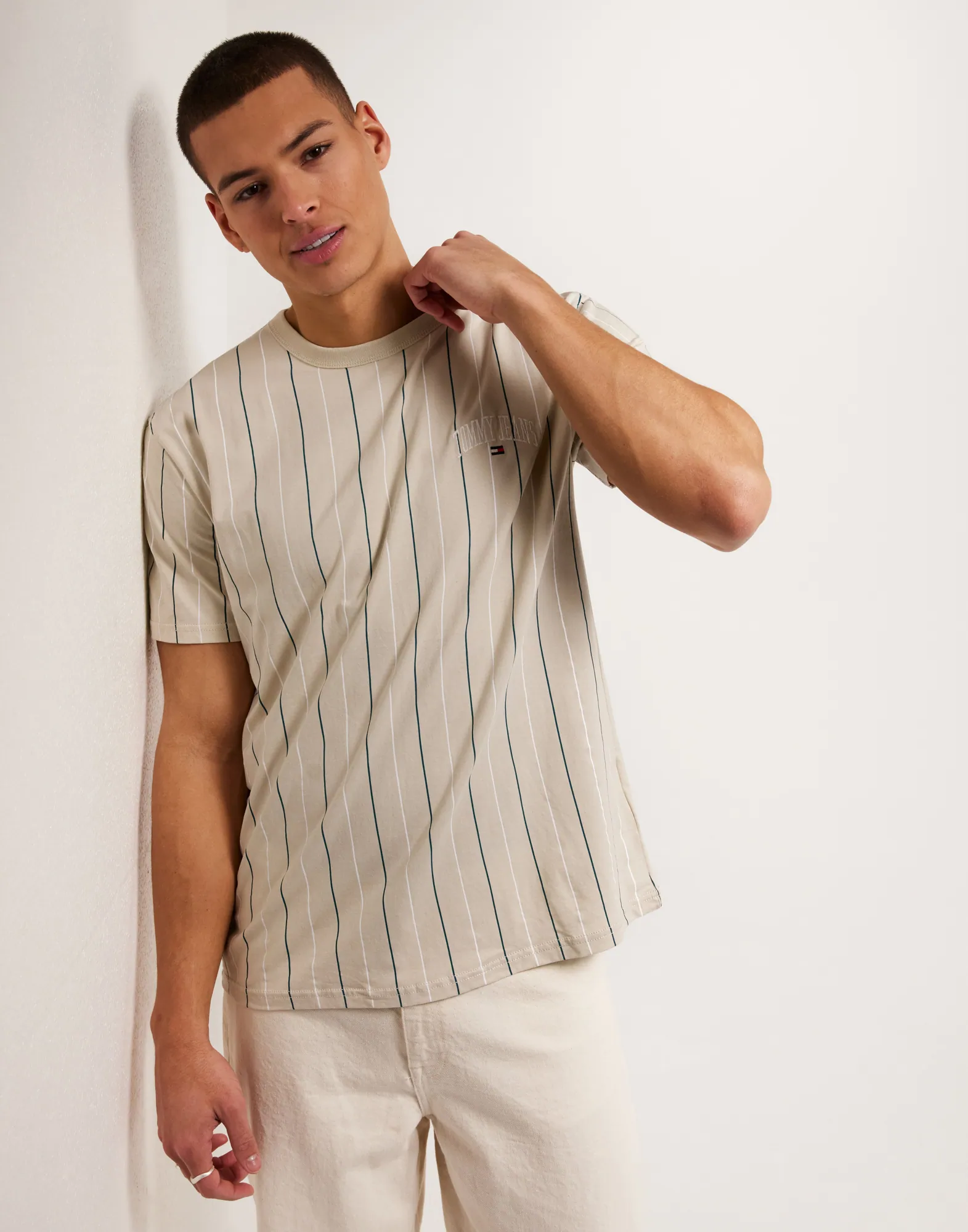 TJM REG VARSITY PINSTRIPE TEE