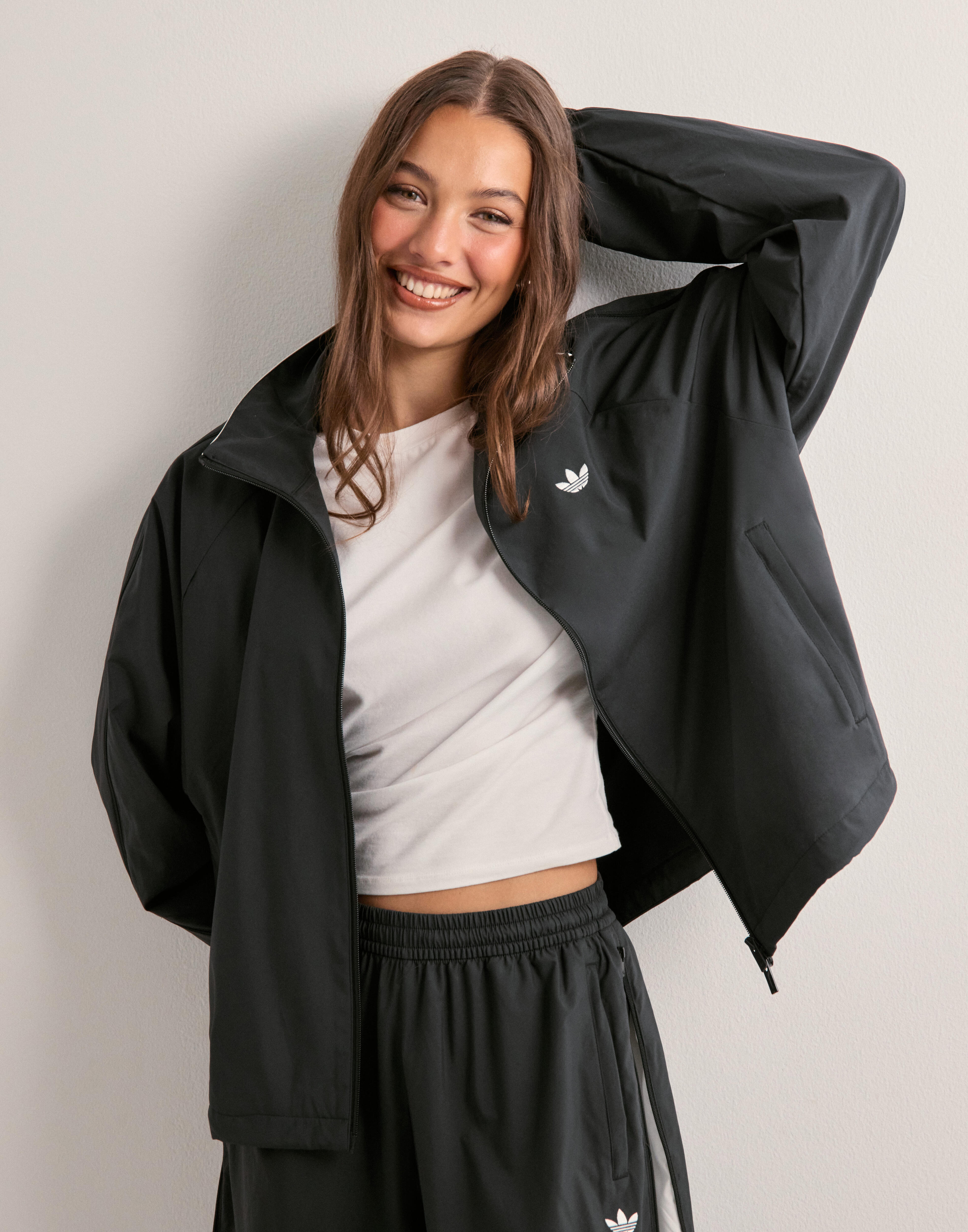 ジャケット・アウター WOVEN TT ZIP / adidas Originals Adidas Woven Track Top Zip BLACK | Glue Store