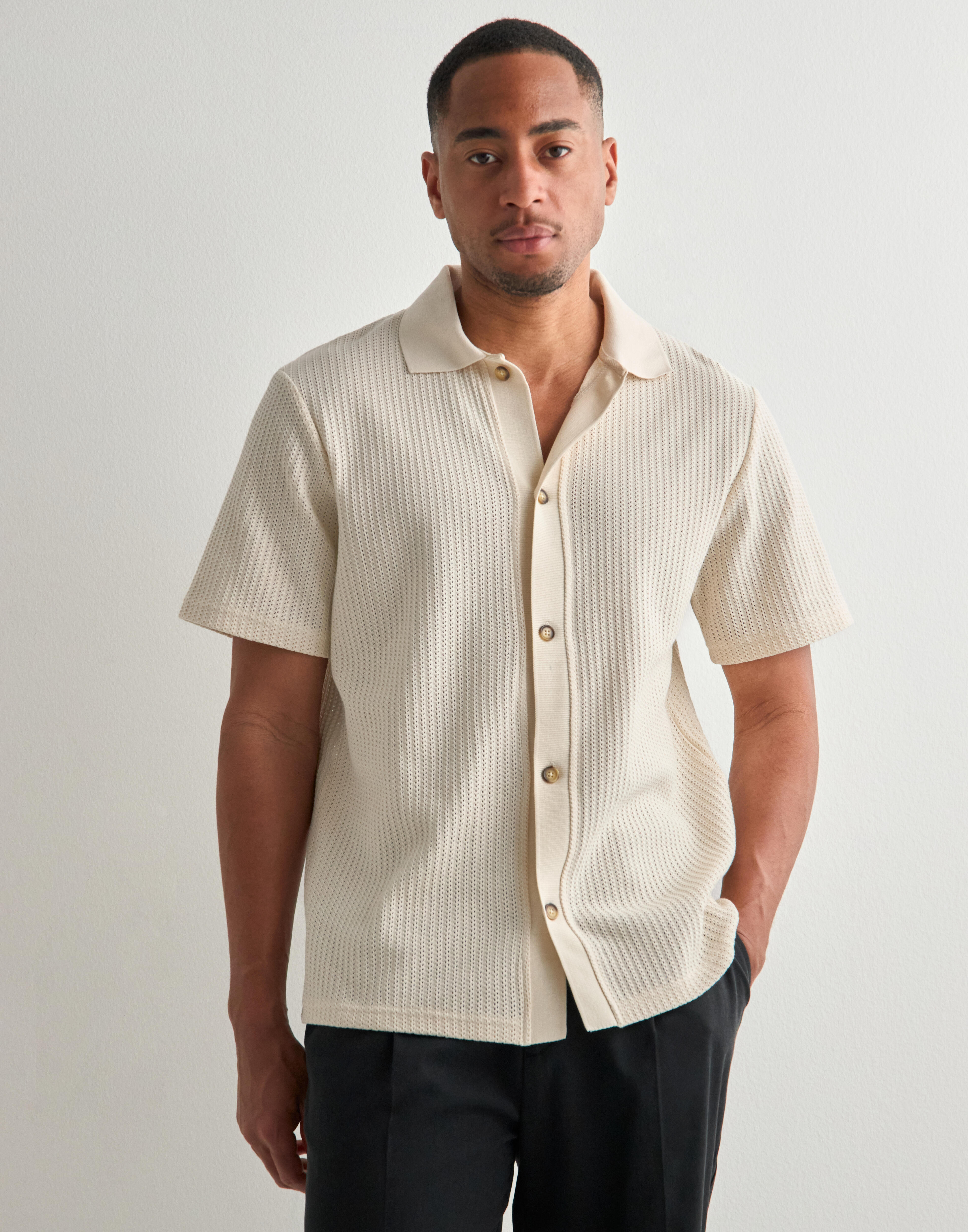 Buy Les Deux Axel SS Shirt - Light Ivory | NLYMAN