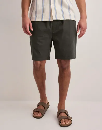 Gråa bomullsshorts från Les Deux med sidofickor