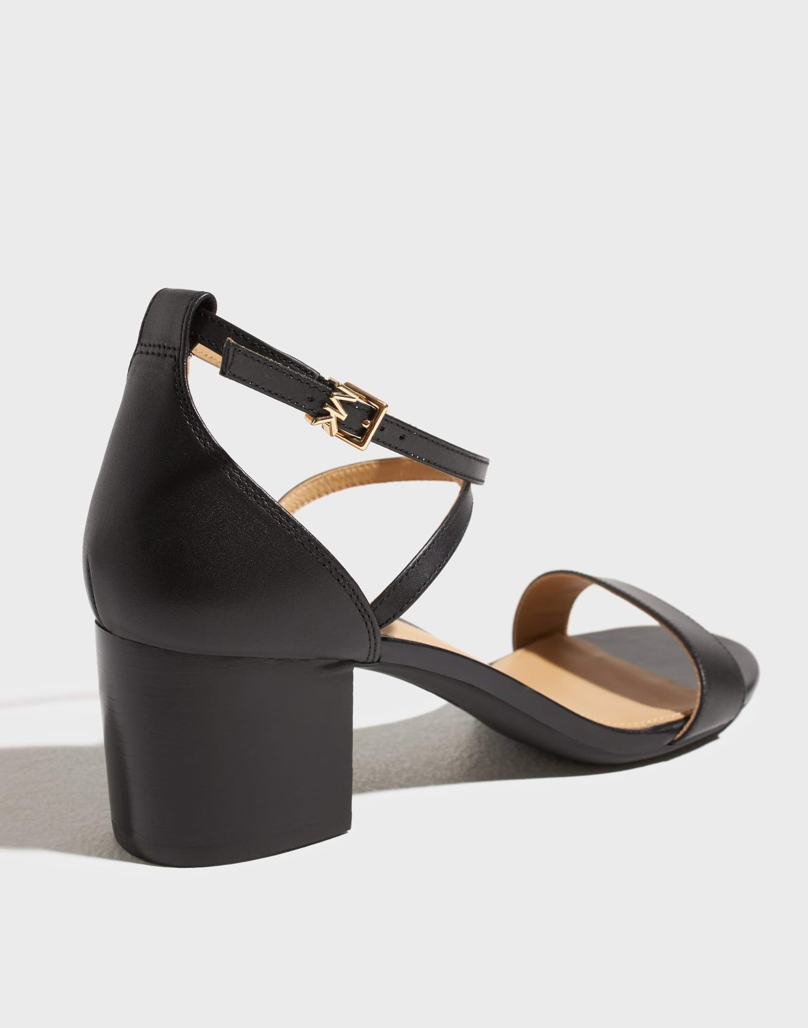 SERENA FLEX SANDAL