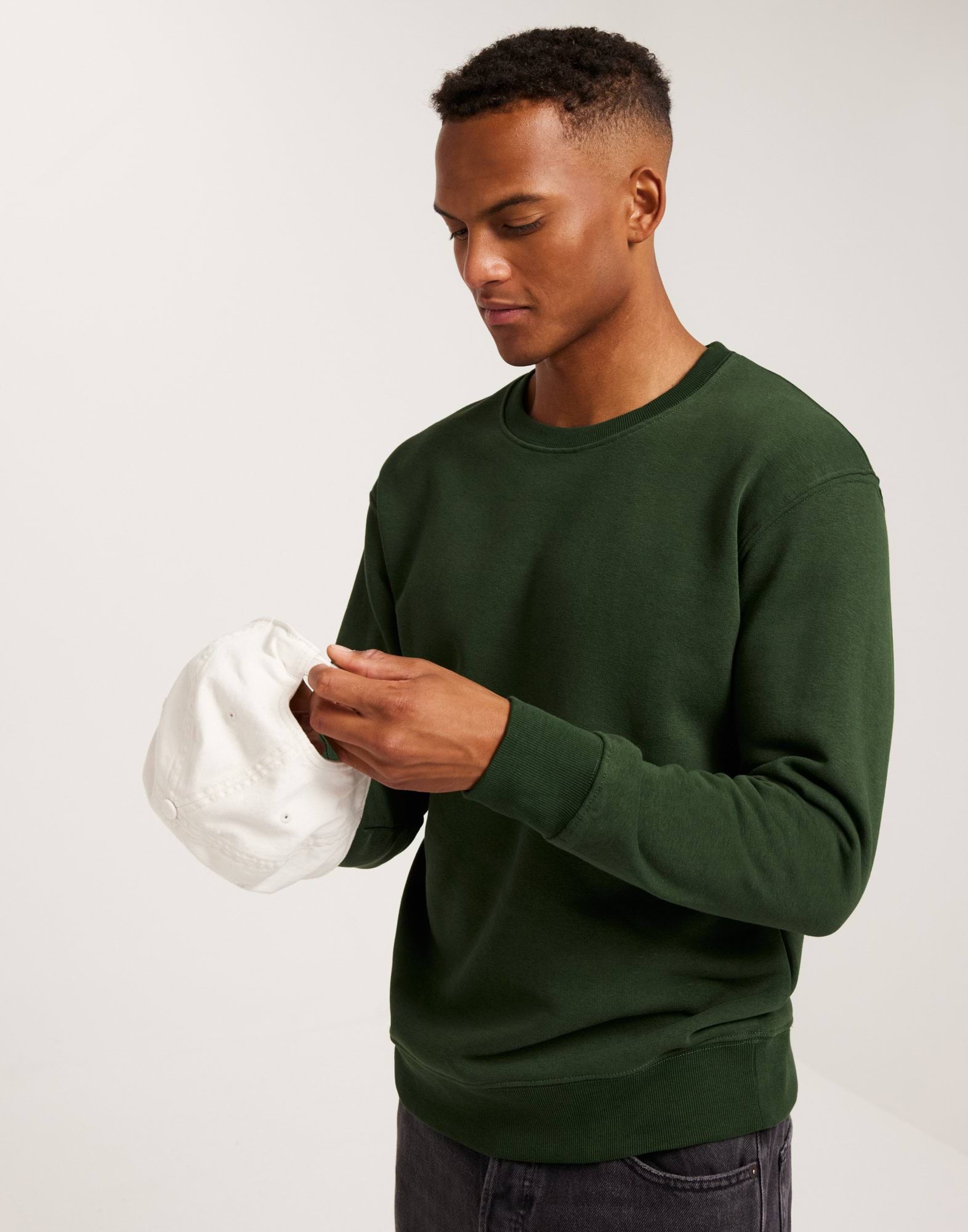 JJESTAR BASIC SWEAT CREW NECK NOOS