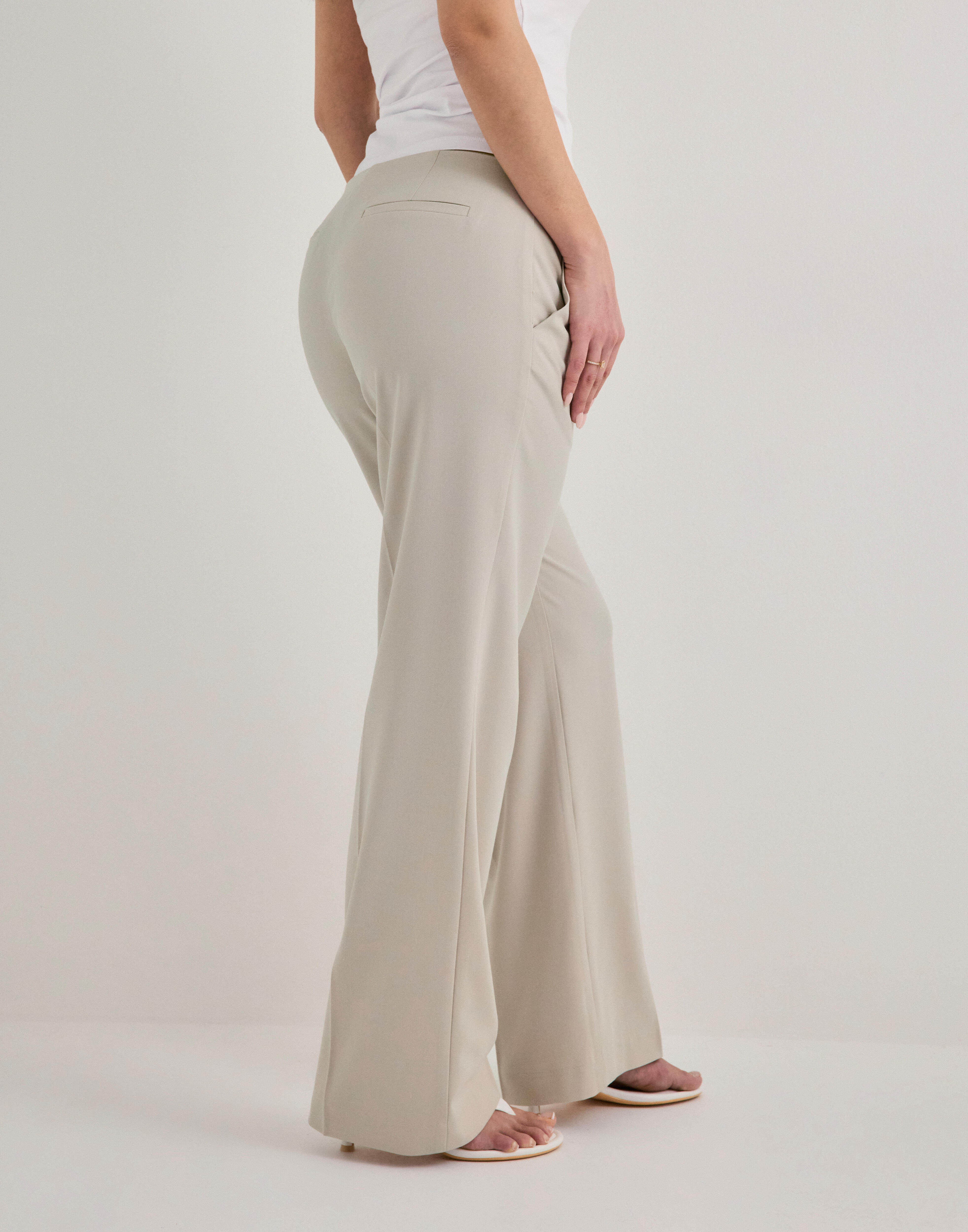 Relaxed suit pants