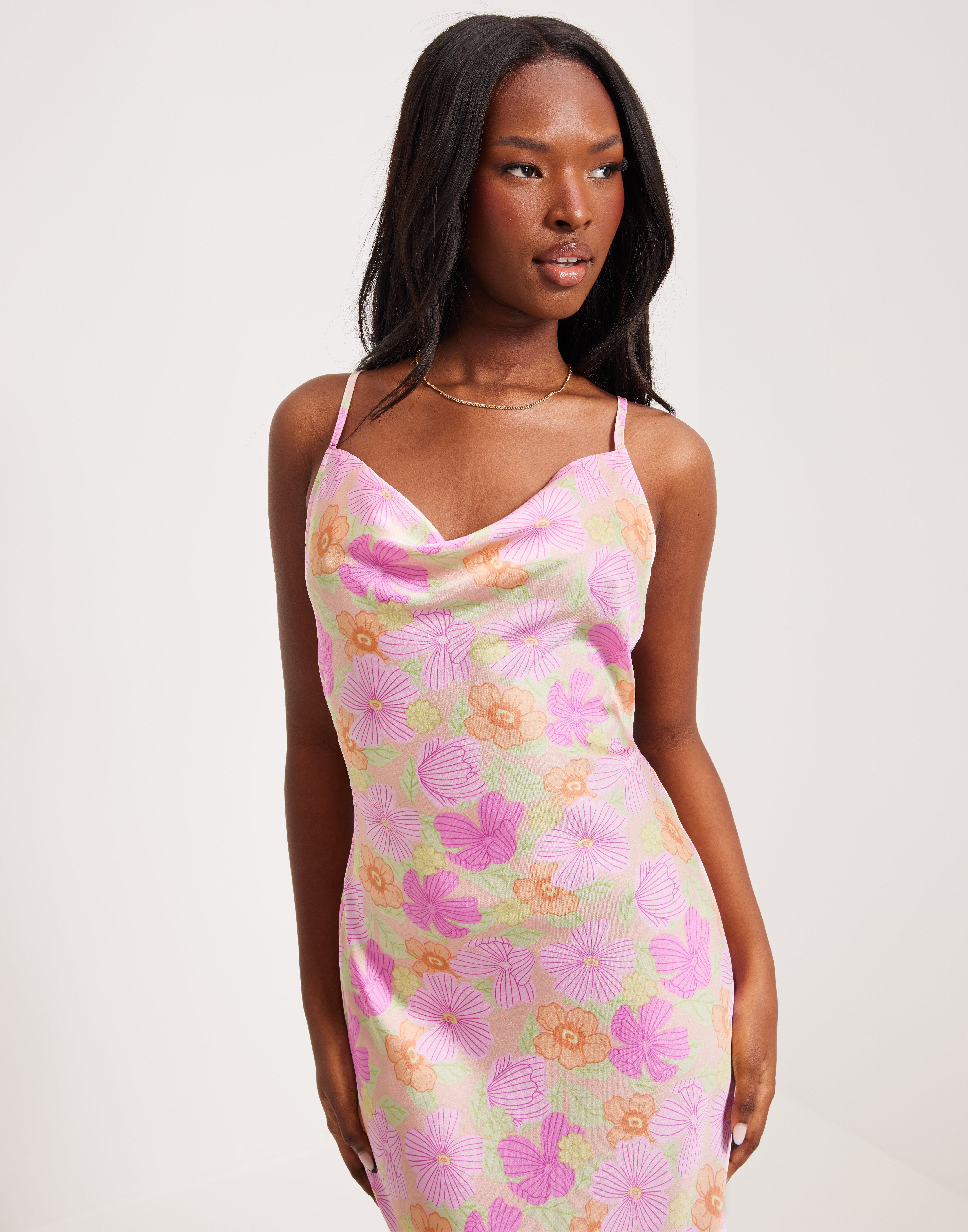 Buy Vila VIENNA RAVENNA BACK DETAIL MIDI DRE - Powder Pink Pastel