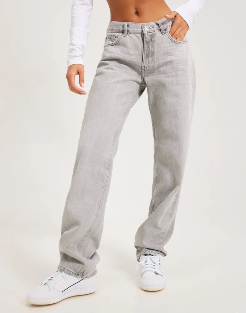 Buy Gina Tricot Low straight jeans Light Grey