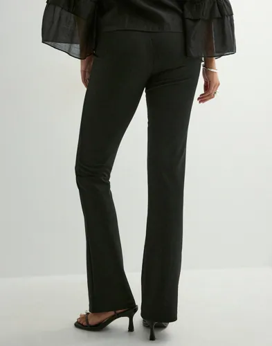 ONLY Onllisa Shine Pinstripe Flared Pant cargobyxor dam – bild 2