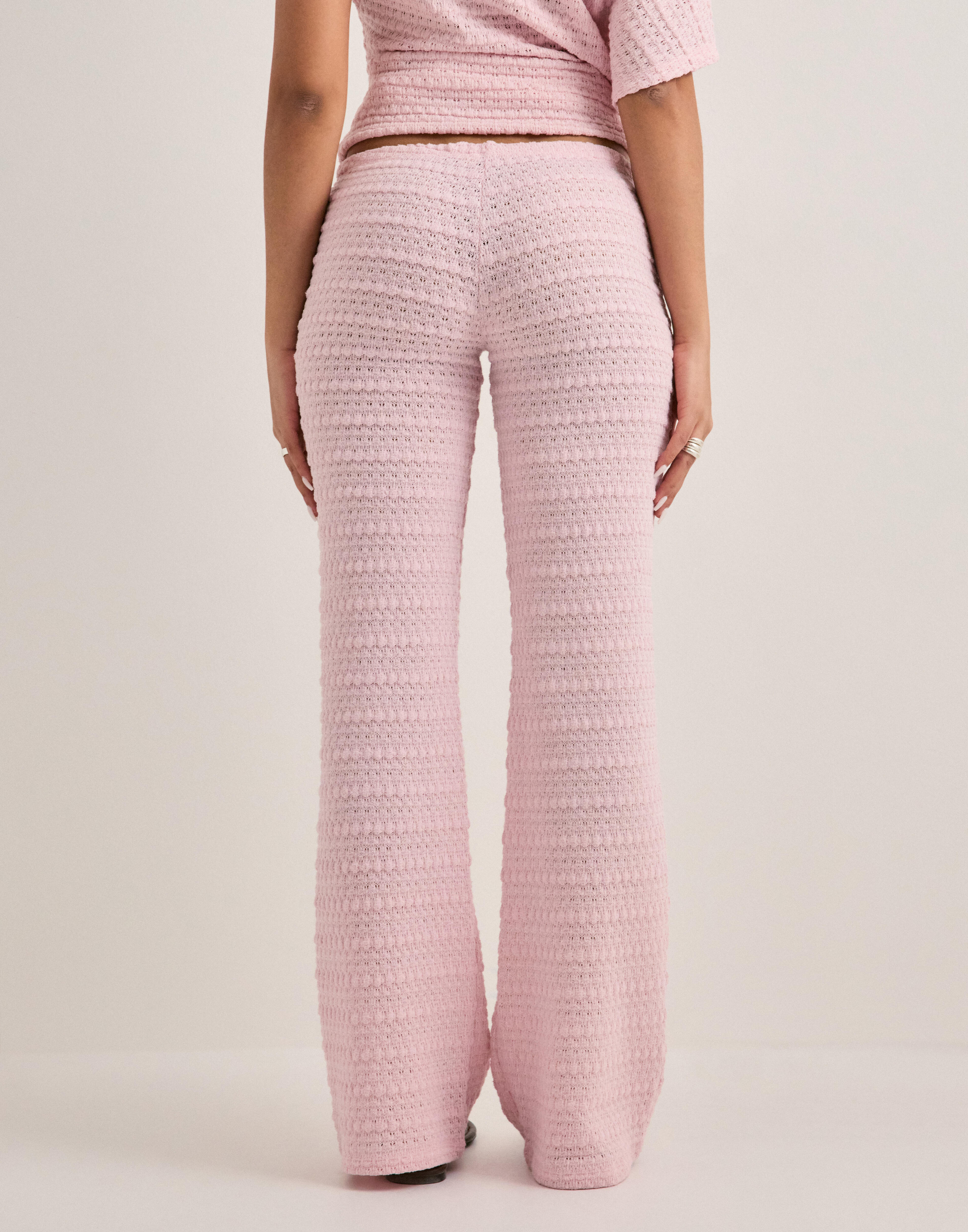 Buy Nelly Crochet Low Waist Pants - Light Pink | Nelly.com